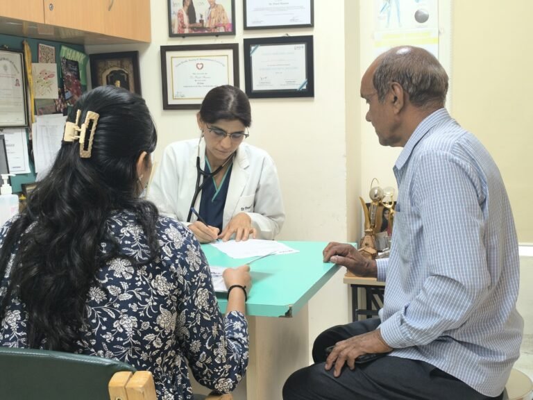 Max Hospital Dehradun Raises Awareness on World Hypertension Day: Highlights Blood Pressure Monitoring for Diabetics and Heart Patients