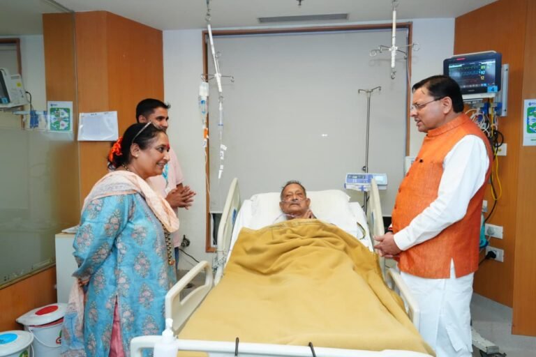 Chief Minister Pushkar Singh Dhami visits Max Hospital to inquire about the health of former Chief Minister Shri Bhuvan Chandra Khanduri.